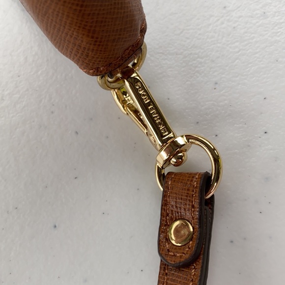 Michael Kors Wallet Clutch Luggage Style IPhone - Picture 8 of 13